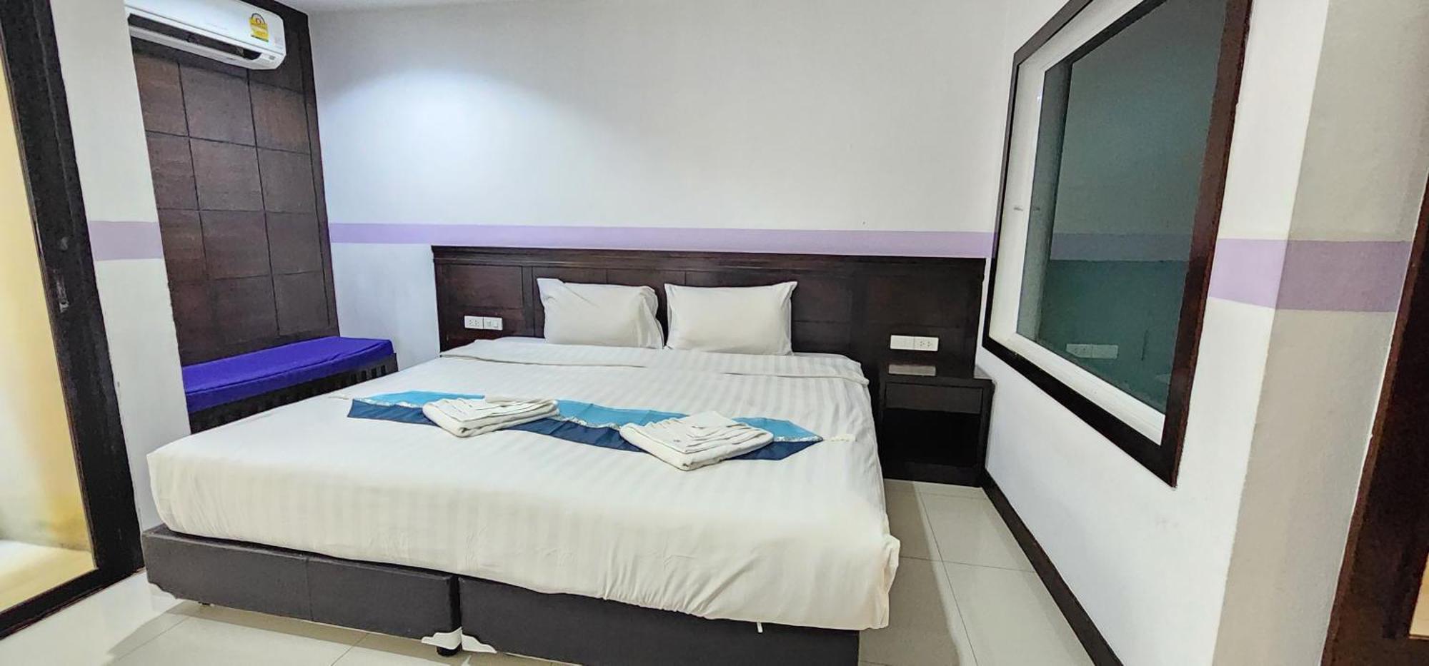 Hotel D C Patong Exterior foto